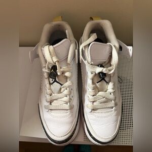 Jordan Women's Shoes in White and Yellow